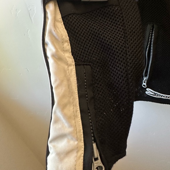 Joe Rocket Performance women’s moto jacket. - Picture 6 of 8